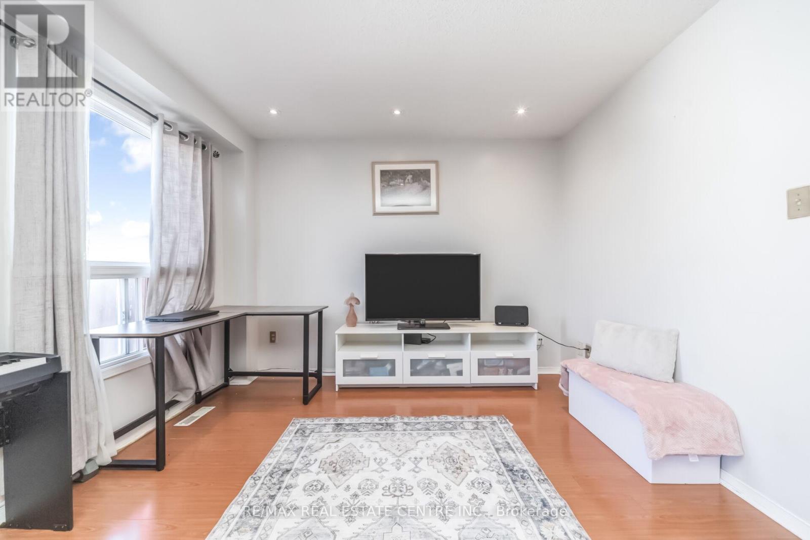 87 Timberlane Drive E, Brampton, Ontario  L6Y 4V7 - Photo 14 - W13015660