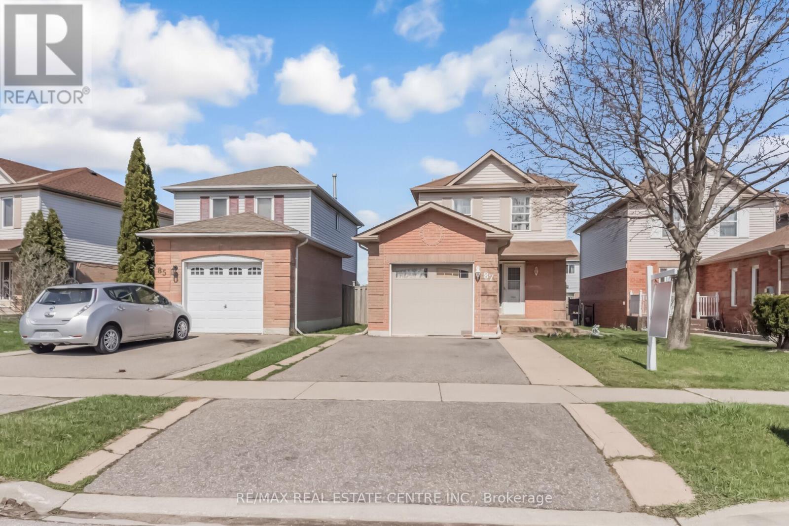 87 Timberlane Drive E, Brampton, Ontario  L6Y 4V7 - Photo 5 - W13015660