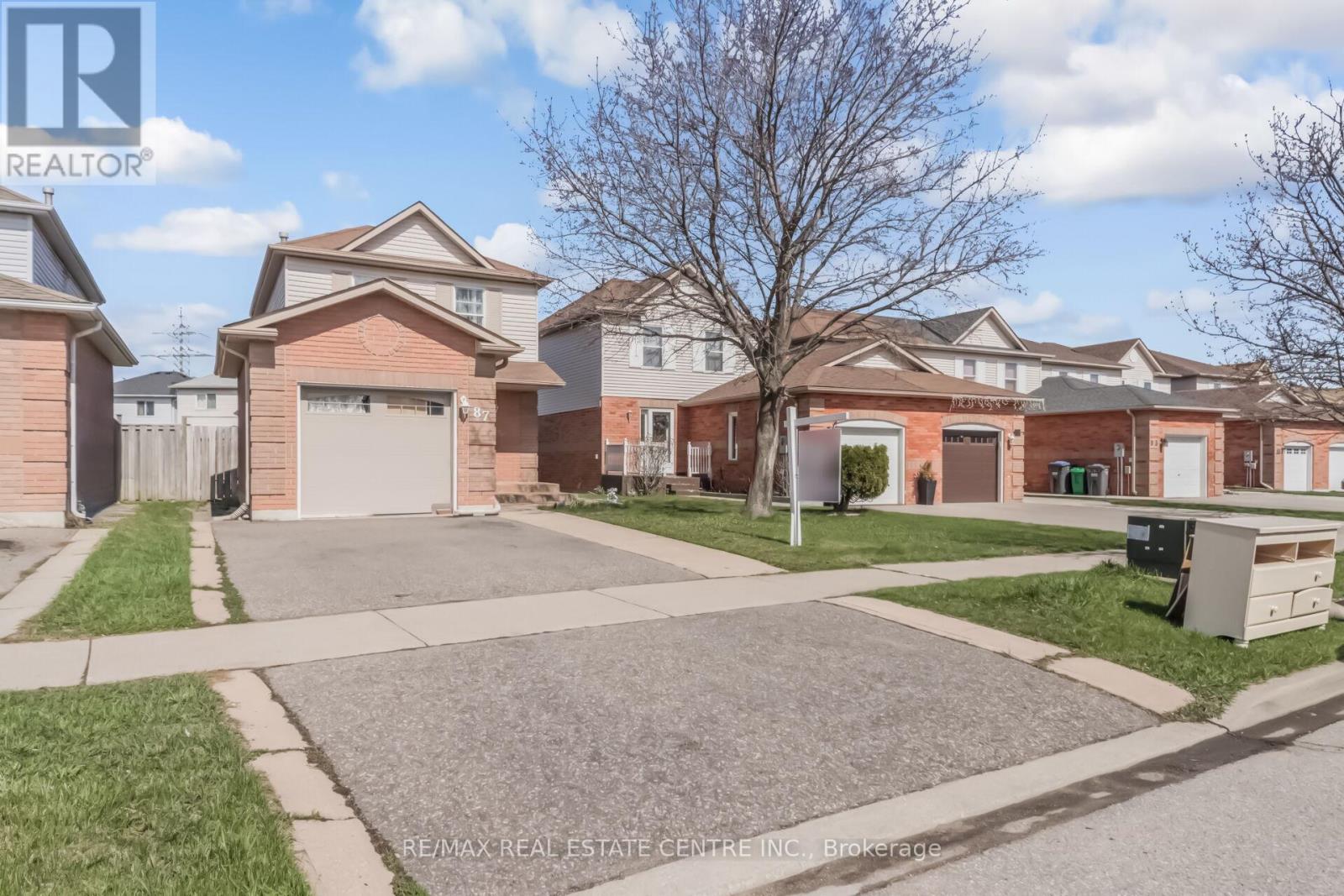 87 Timberlane Drive E, Brampton, Ontario  L6Y 4V7 - Photo 6 - W13015660