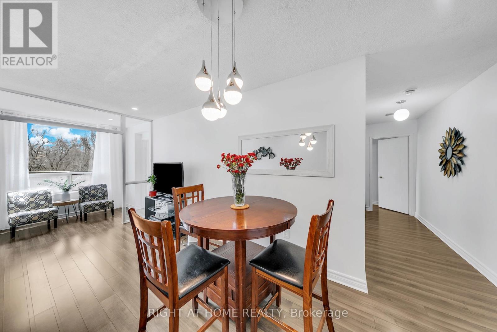 102 - 3 Hickory Tree Road, Toronto, Ontario  M9N 3W5 - Photo 11 - W13015694