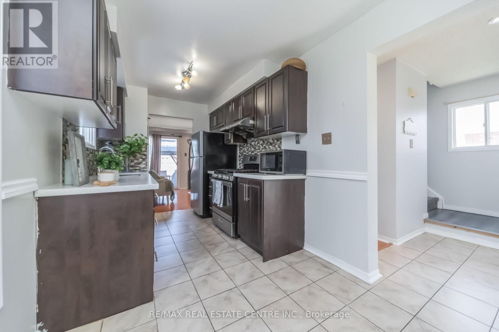 87 Timberlane Drive E, Brampton, Ontario  L6Y 4V7 - Photo 21 - W13015660