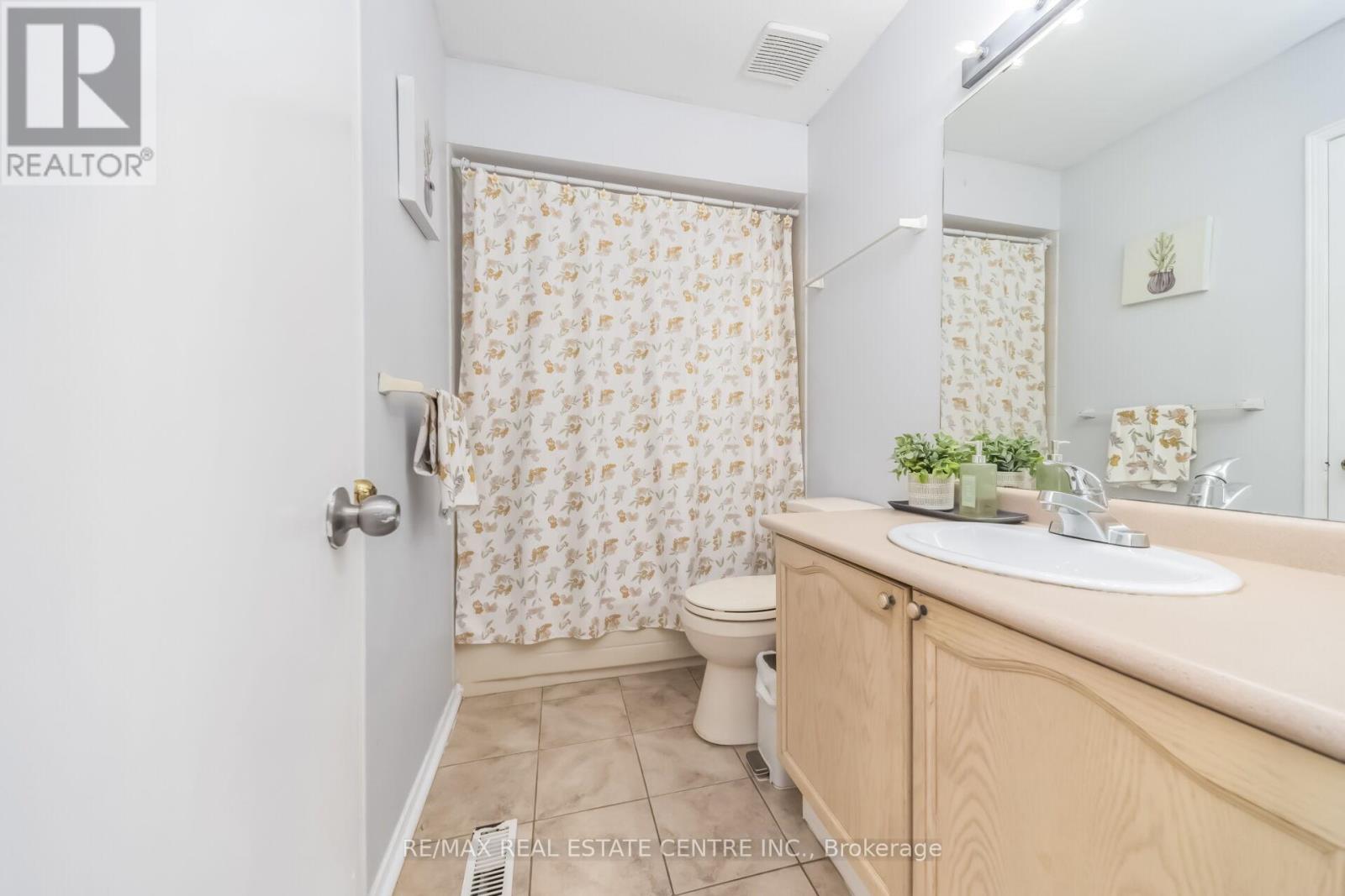 87 Timberlane Drive E, Brampton, Ontario  L6Y 4V7 - Photo 30 - W13015660