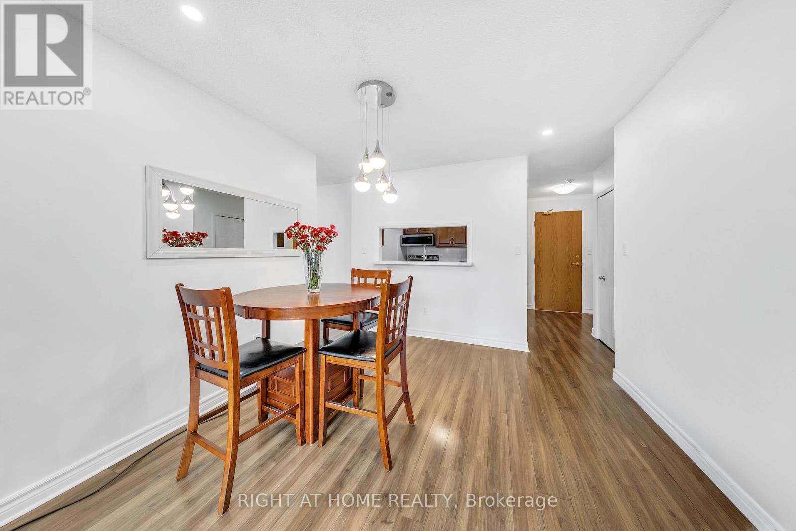 102 - 3 Hickory Tree Road, Toronto, Ontario  M9N 3W5 - Photo 10 - W13015694