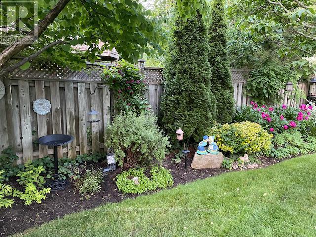 7 Foakes Drive, Ajax, Ontario  L1T 3K5 - Photo 34 - E13015596