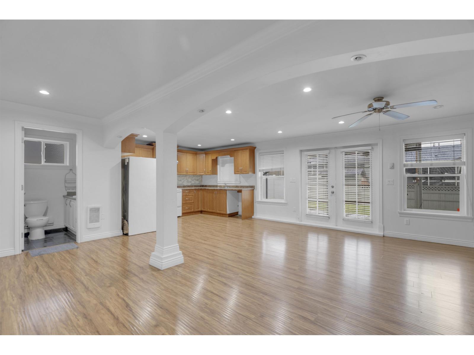 14296 90a Avenue, Surrey, British Columbia  V3V 7X9 - Photo 8 - R3111947