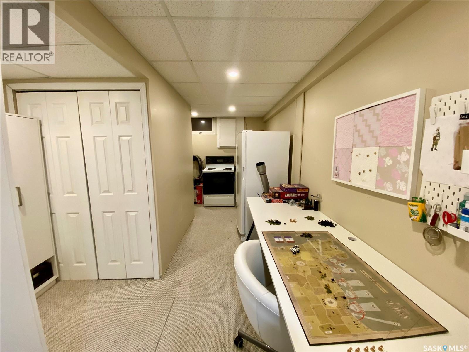 91 Moir Drive, Oxbow, Saskatchewan  S0C 2B0 - Photo 32 - SK029313