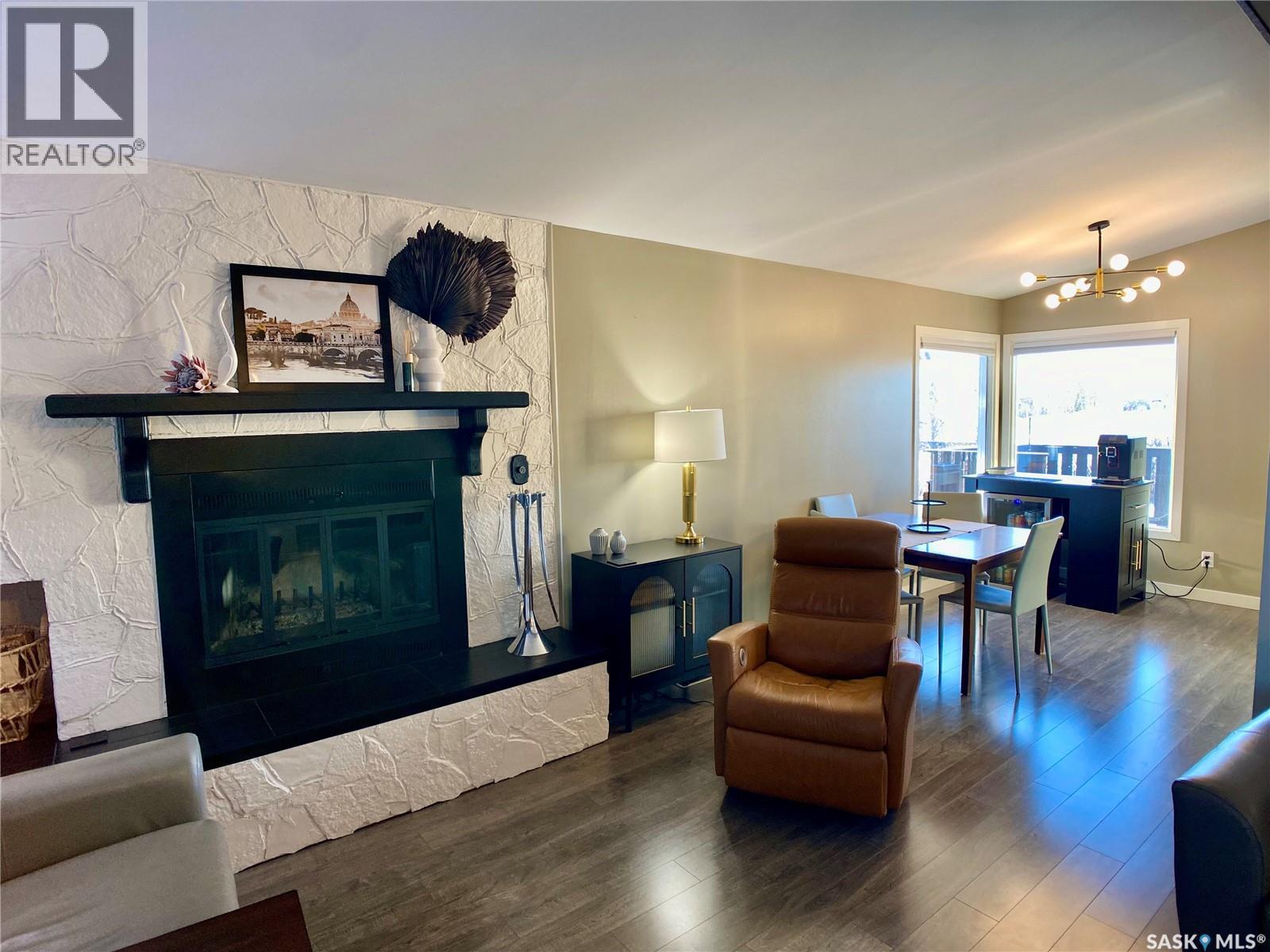 91 Moir Drive, Oxbow, Saskatchewan  S0C 2B0 - Photo 5 - SK029313