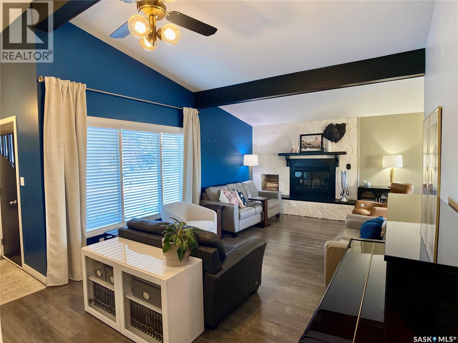 91 Moir Drive, Oxbow, Saskatchewan  S0C 2B0 - Photo 2 - SK029313