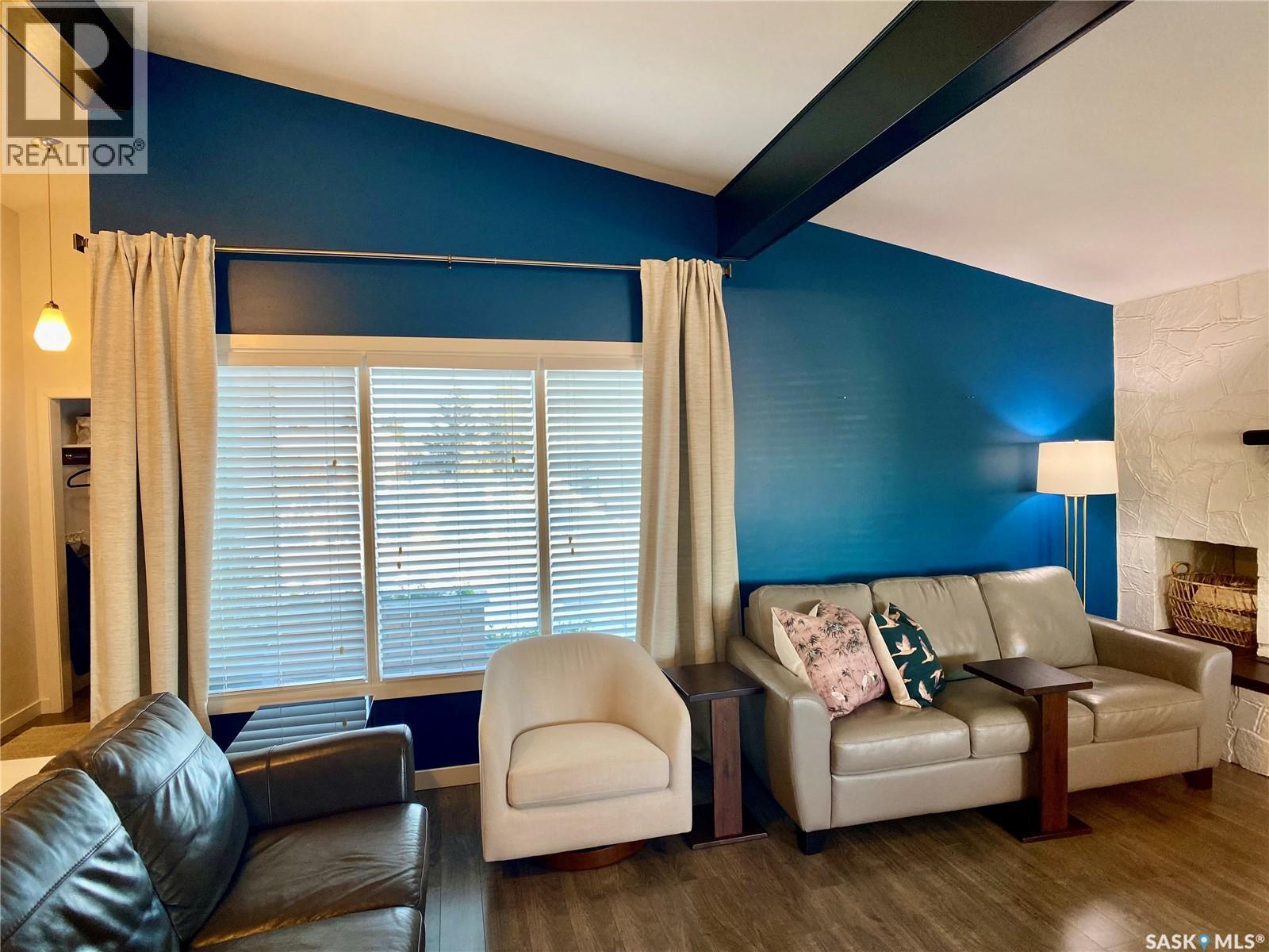 91 Moir Drive, Oxbow, Saskatchewan  S0C 2B0 - Photo 3 - SK029313