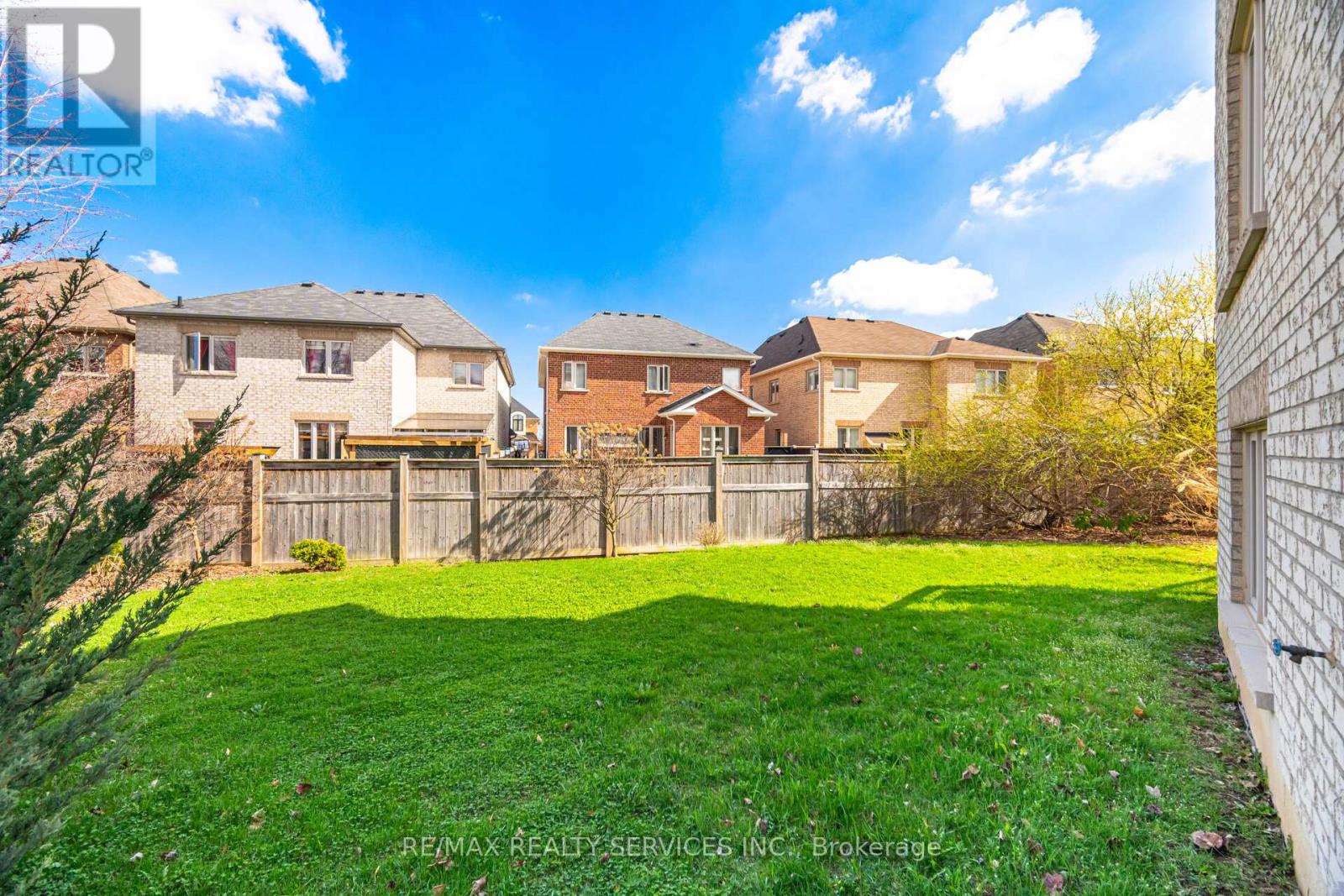 17 Island Grove, Brampton, Ontario  L6X 0W6 - Photo 47 - W12952670