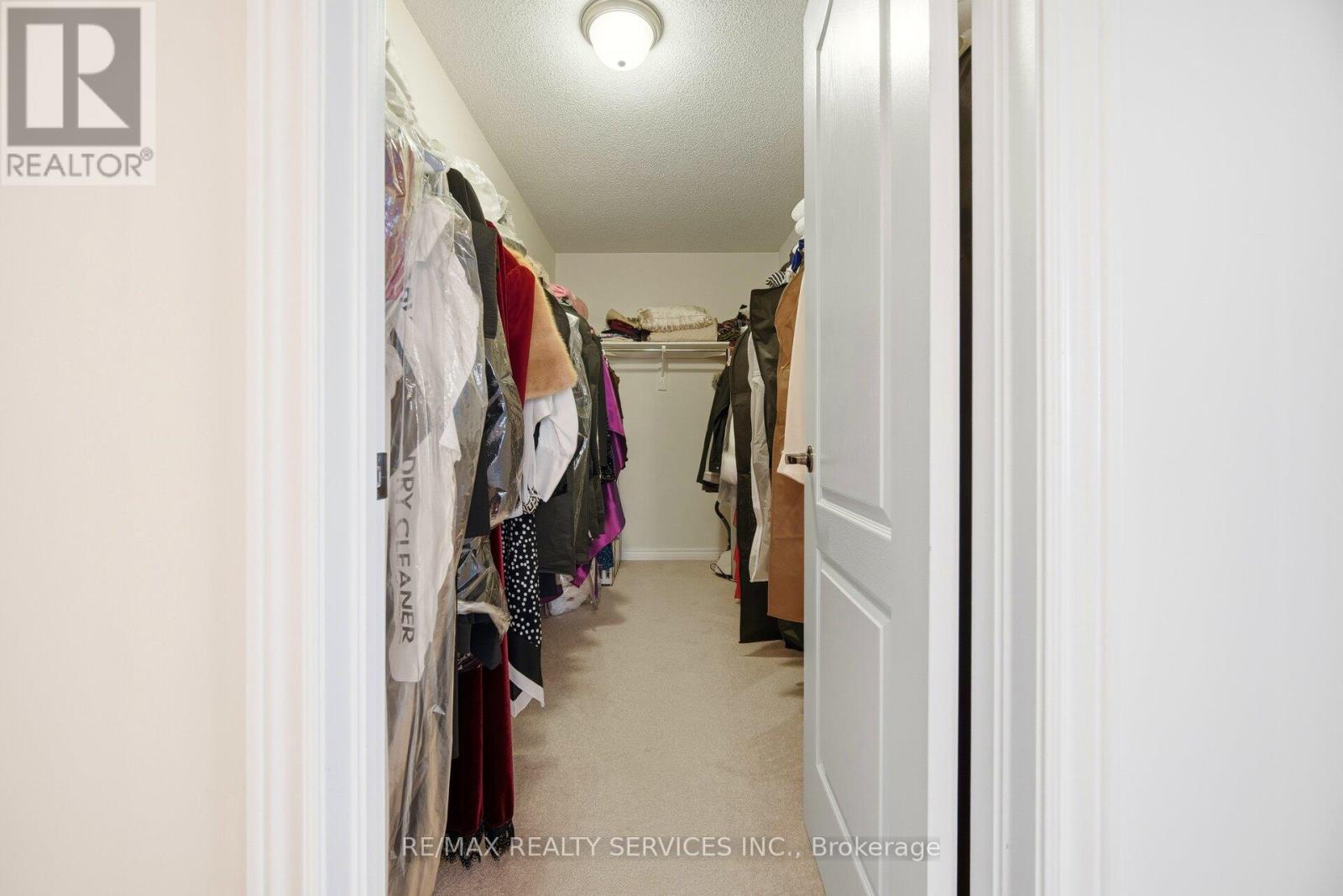 17 Island Grove, Brampton, Ontario  L6X 0W6 - Photo 33 - W12952670