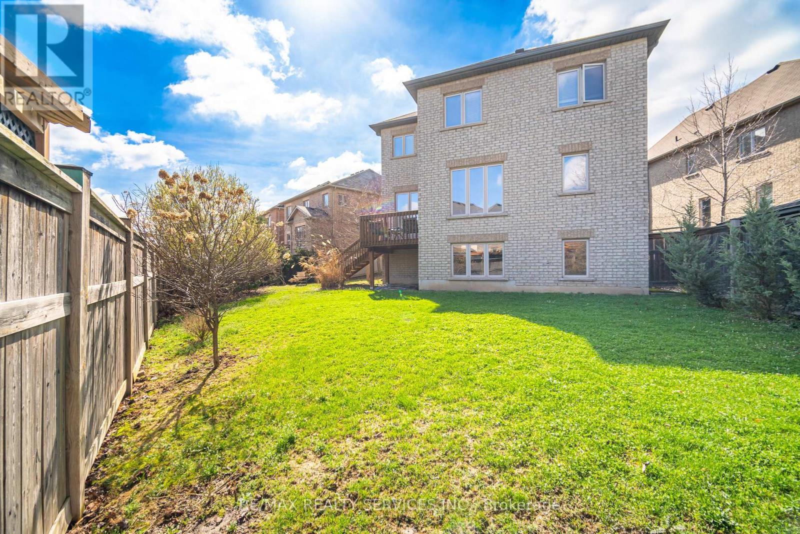 17 Island Grove, Brampton, Ontario  L6X 0W6 - Photo 48 - W12952670