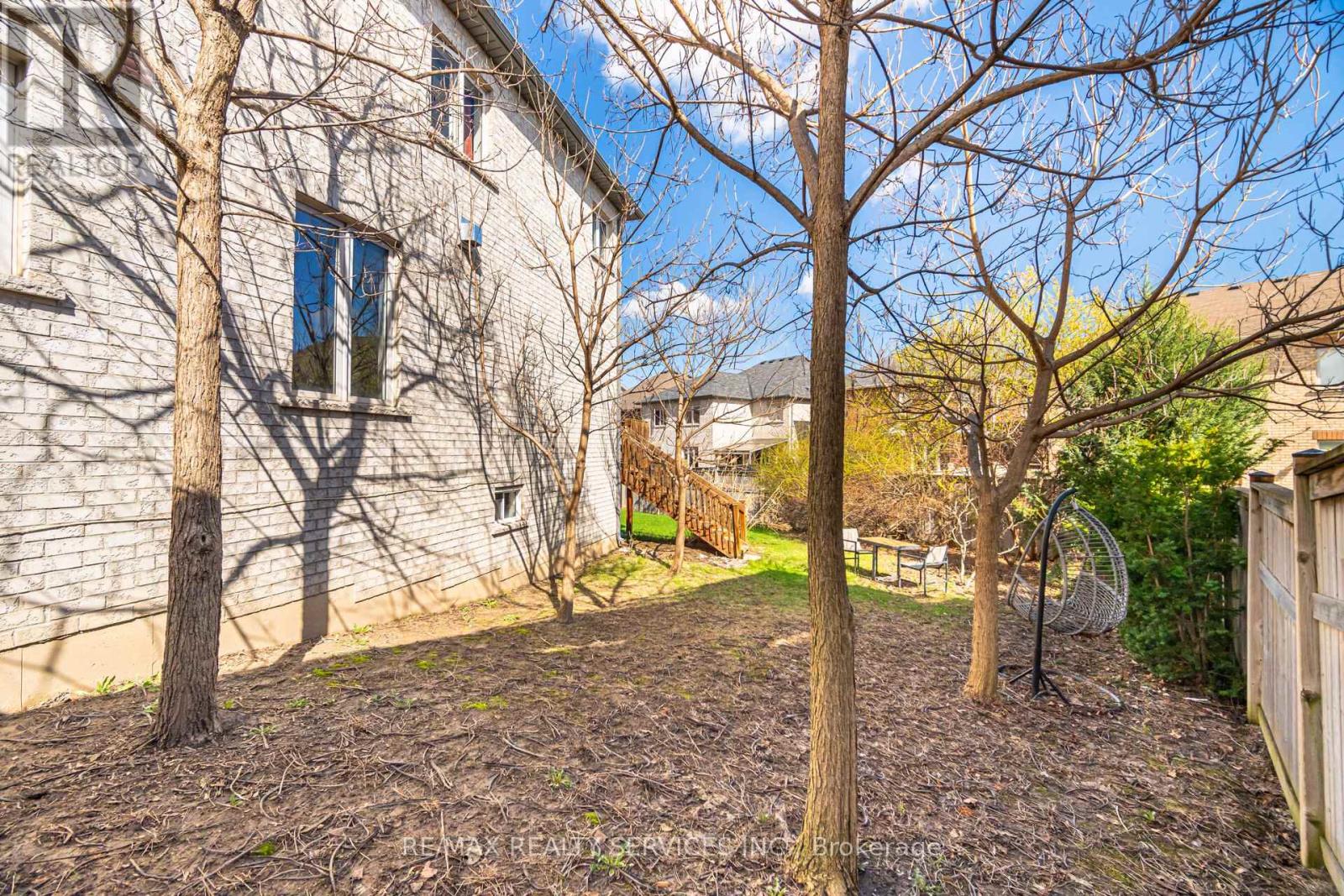 17 Island Grove, Brampton, Ontario  L6X 0W6 - Photo 50 - W12952670