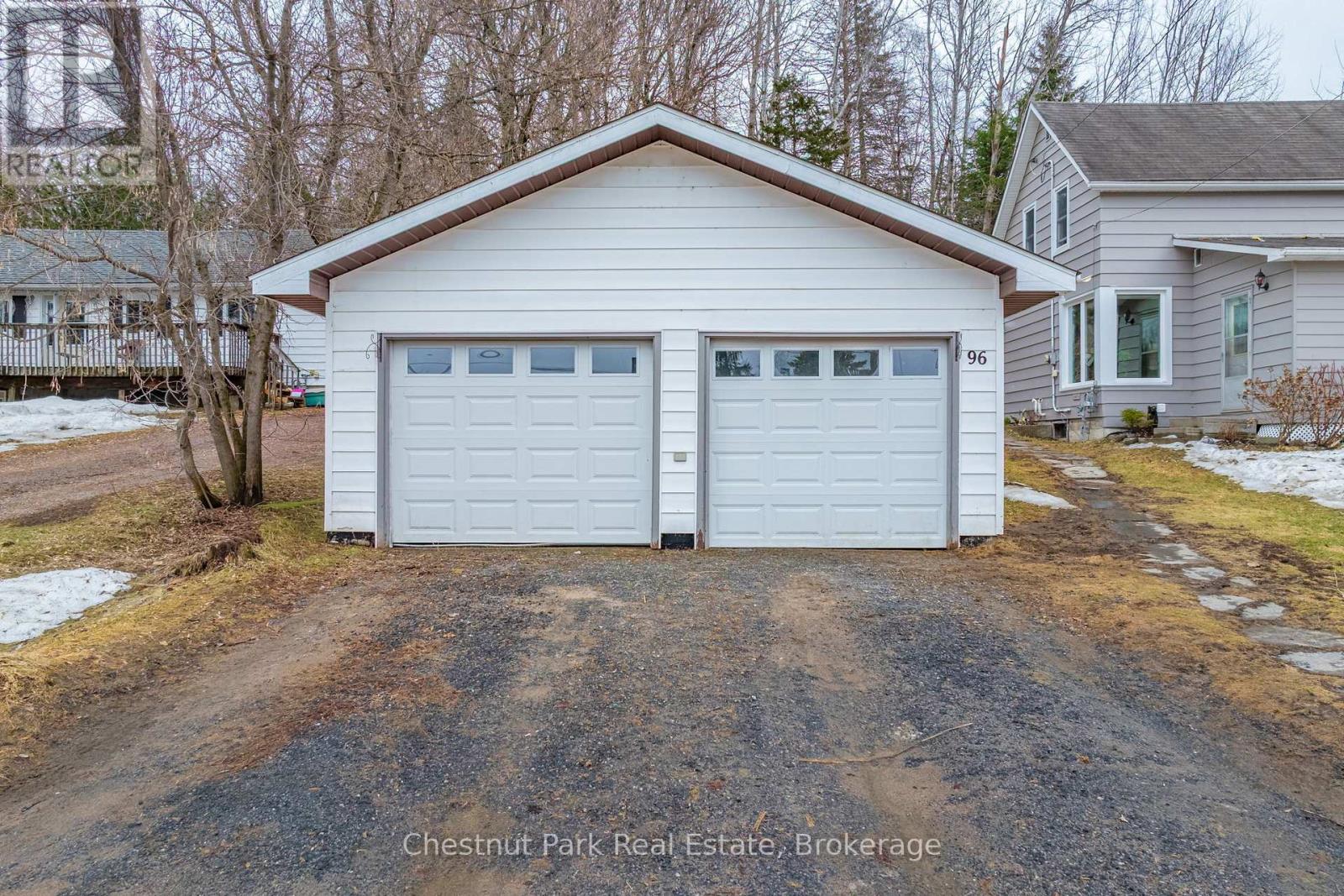 96 James Street, Burk's Falls, Ontario  P0A 1C0 - Photo 28 - X13015834