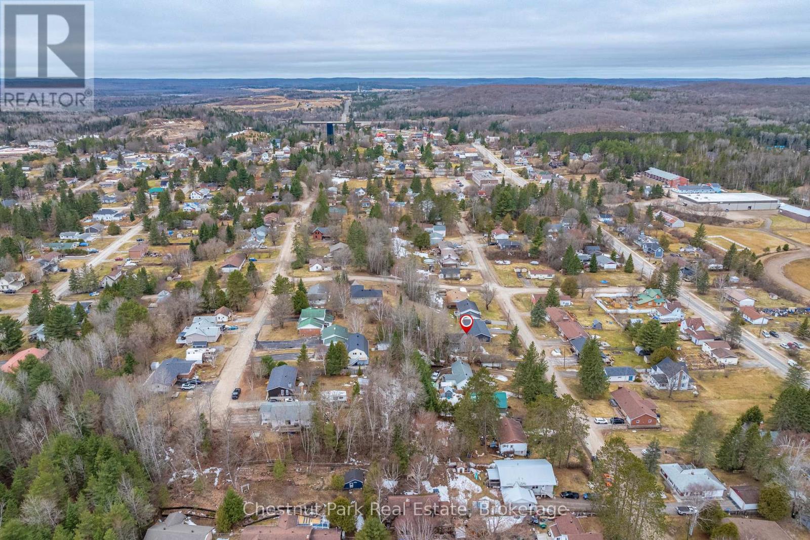 96 James Street, Burk's Falls, Ontario  P0A 1C0 - Photo 34 - X13015834