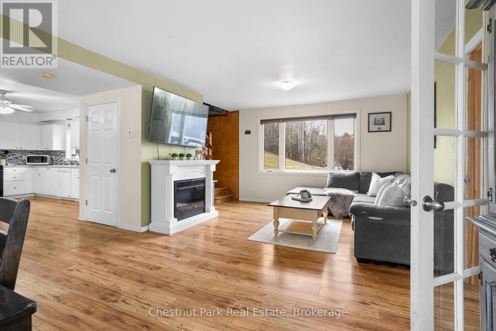 96 James Street, Burk's Falls, Ontario  P0A 1C0 - Photo 4 - X13015834