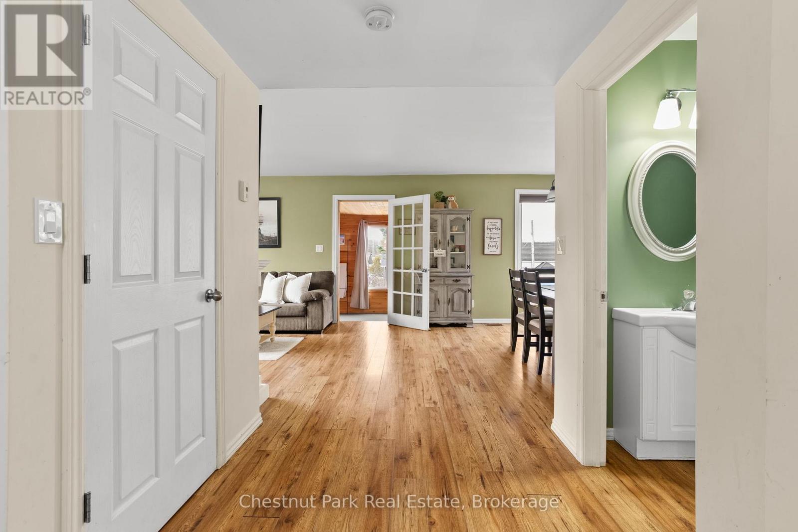 96 James Street, Burk's Falls, Ontario  P0A 1C0 - Photo 9 - X13015834