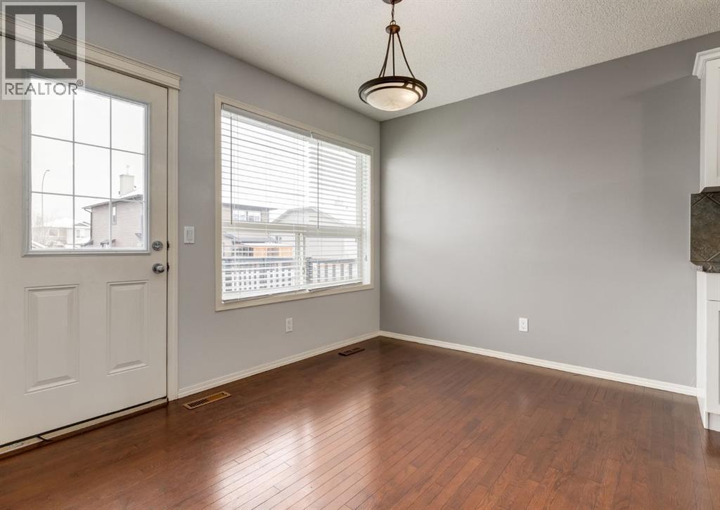 113 Luxstone Green Sw, Airdrie, Alberta  T4B 3B9 - Photo 10 - A2294849