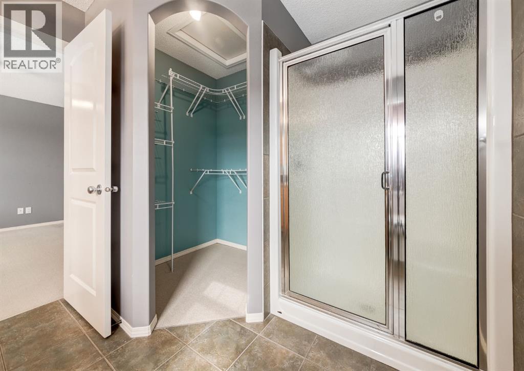 113 Luxstone Green Sw, Airdrie, Alberta  T4B 3B9 - Photo 19 - A2294849