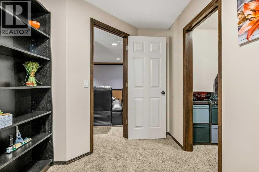 201 Pantego Road Nw, Calgary, Alberta  T3K 0B8 - Photo 49 - A2299691