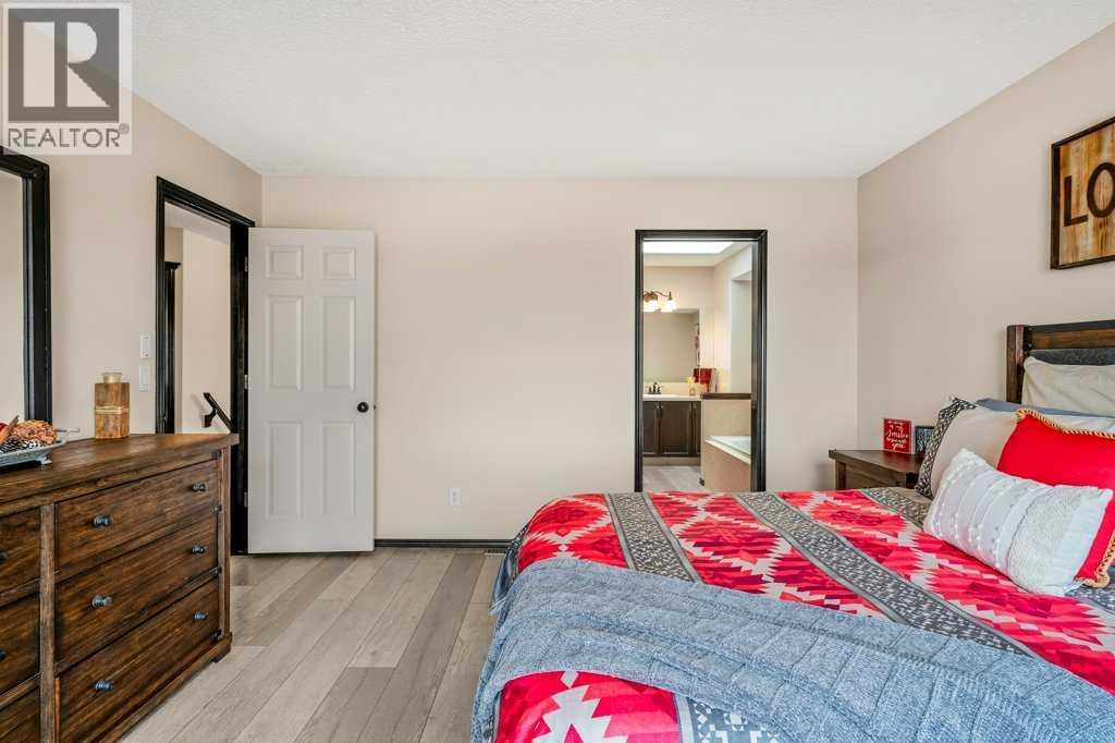 201 Pantego Road Nw, Calgary, Alberta  T3K 0B8 - Photo 33 - A2299691