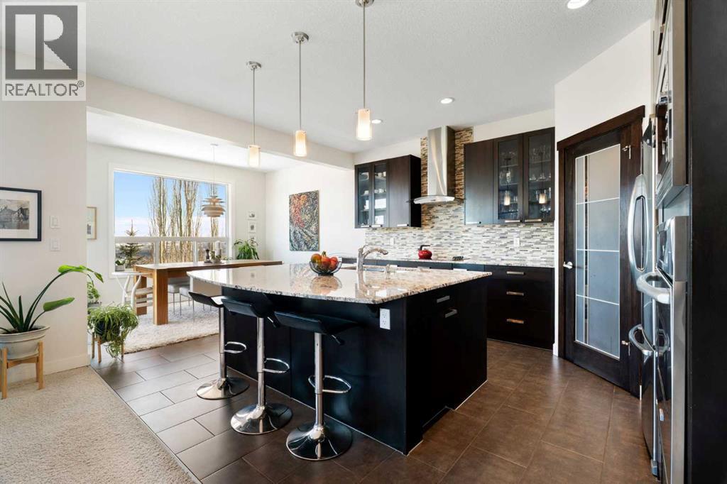 61 Cougar Ridge Cove SW, Calgary, Alberta  T3H 0S5 - Photo 10 - A2300421