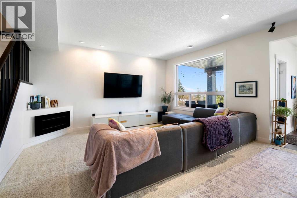 61 Cougar Ridge Cove SW, Calgary, Alberta  T3H 0S5 - Photo 34 - A2300421