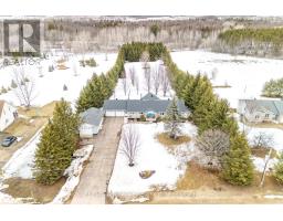56 ROBERTSON DRIVE, Whitewater Region, Ontario