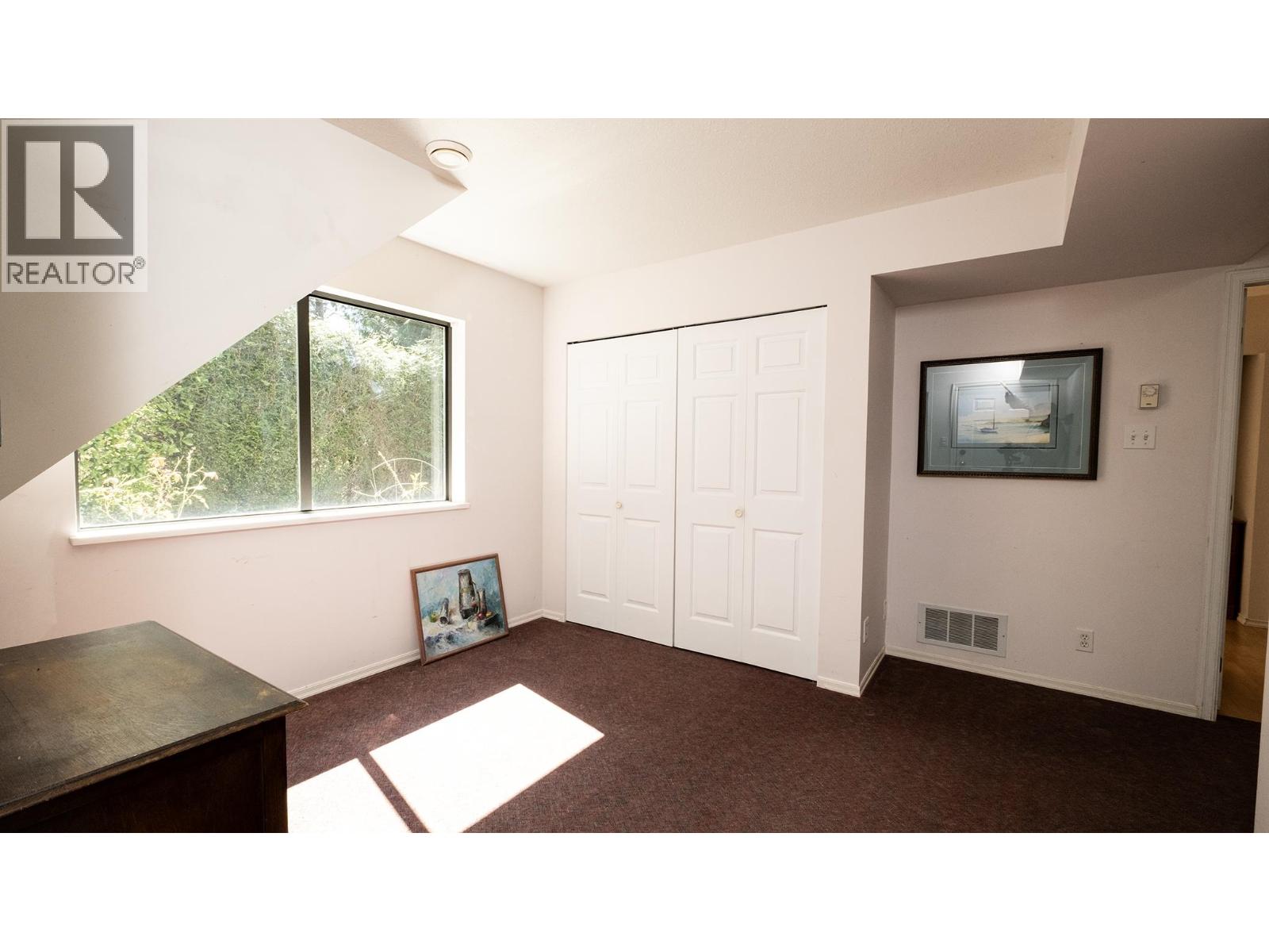 1618 Ocean Beach Esplanade, Gibsons, British Columbia  V0N 1V5 - Photo 15 - R3113049