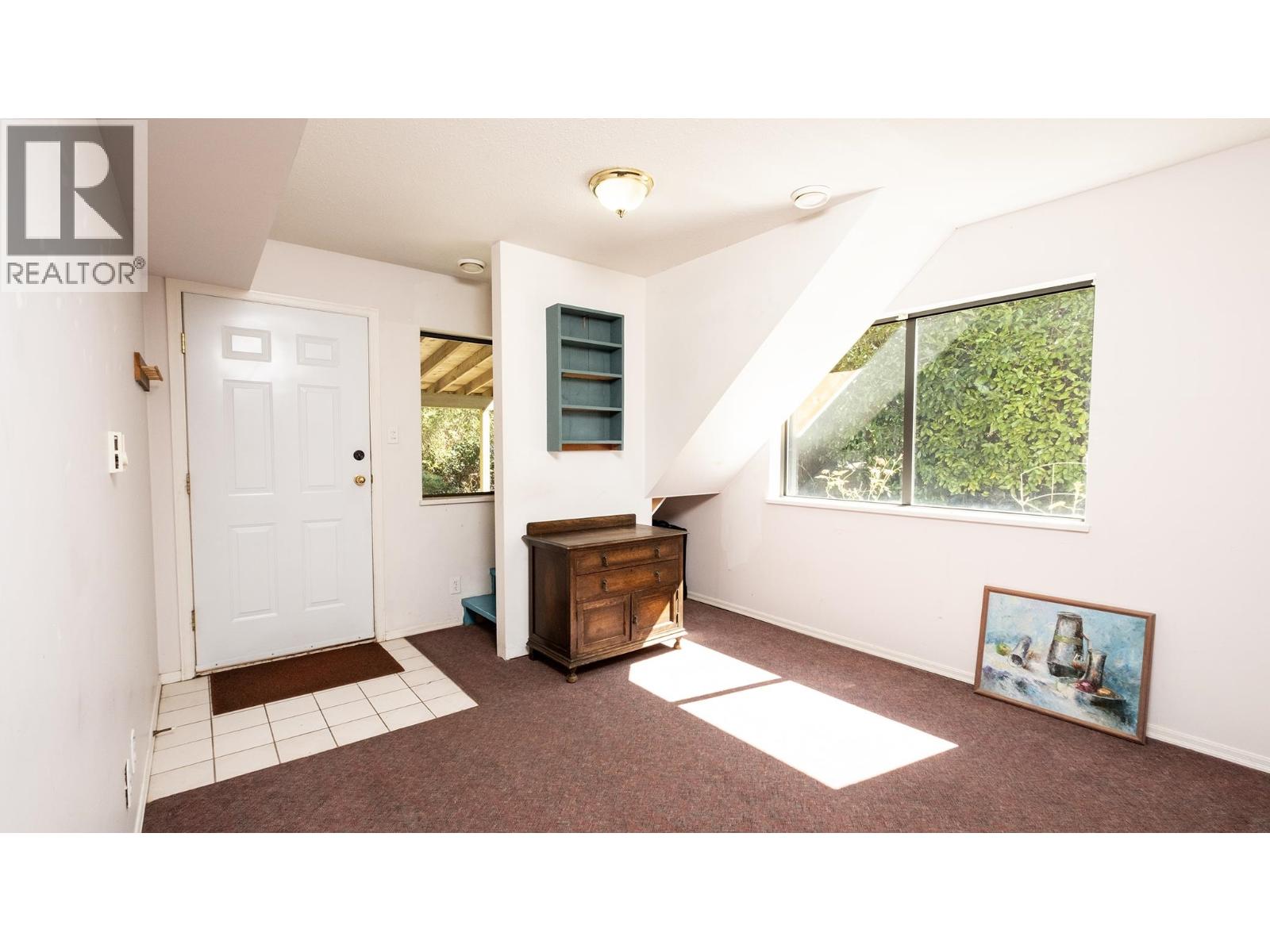 1618 Ocean Beach Esplanade, Gibsons, British Columbia  V0N 1V5 - Photo 16 - R3113049