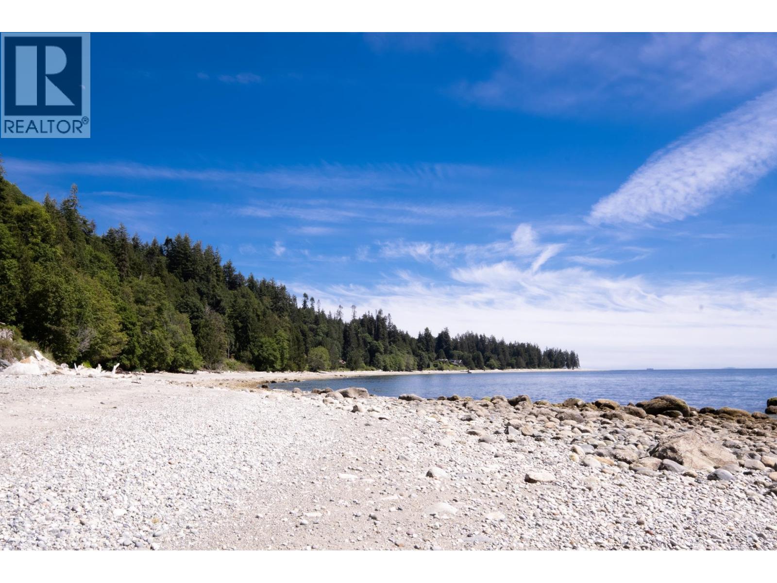 1618 Ocean Beach Esplanade, Gibsons, British Columbia  V0N 1V5 - Photo 2 - R3113049