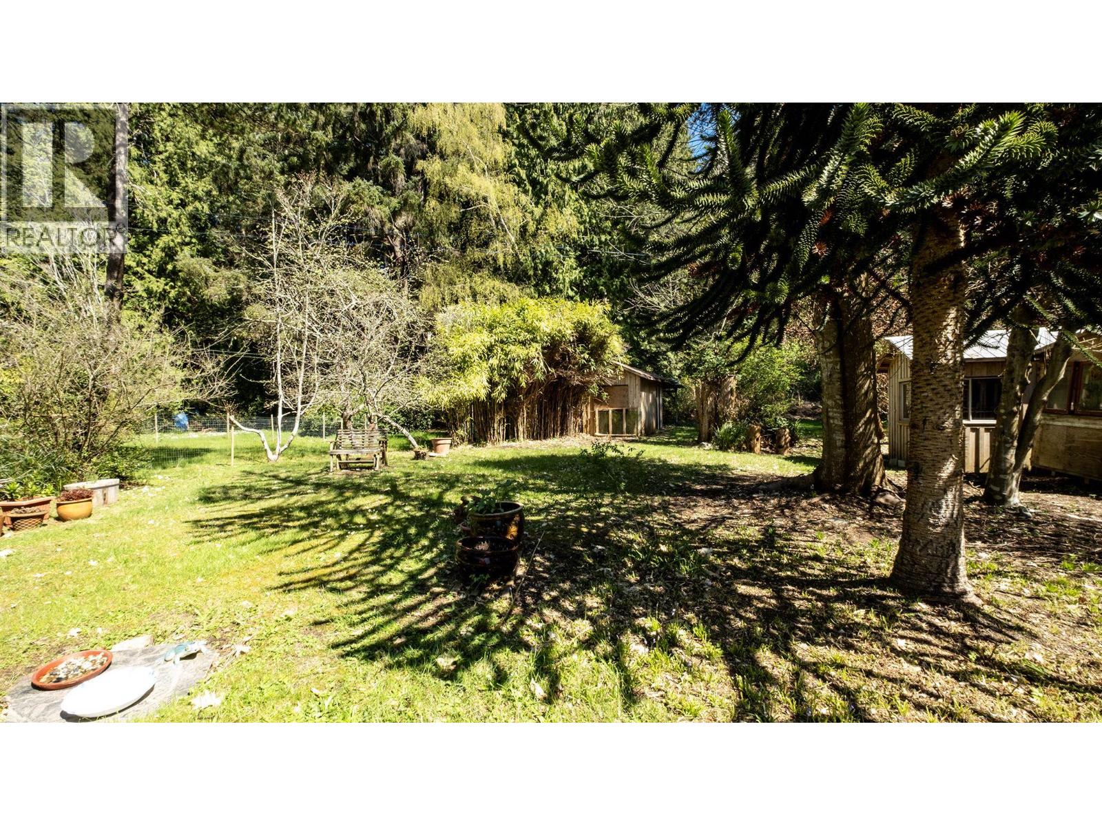 1618 Ocean Beach Esplanade, Gibsons, British Columbia  V0N 1V5 - Photo 21 - R3113049