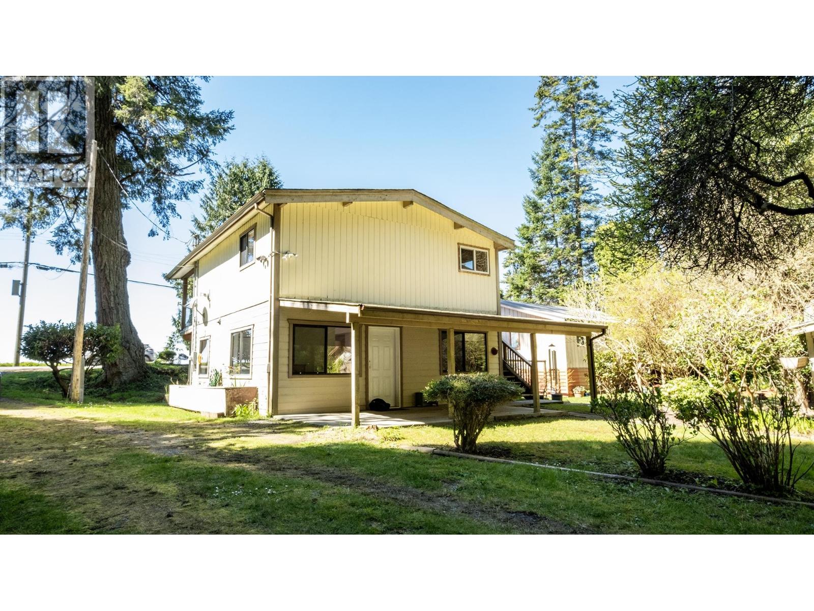 1618 Ocean Beach Esplanade, Gibsons, British Columbia  V0N 1V5 - Photo 27 - R3113049