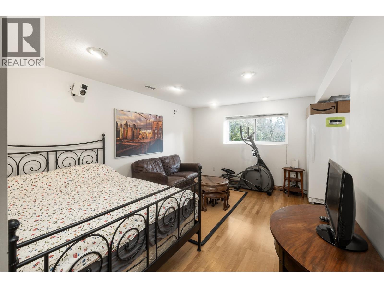 2041 Tompkins Crescent, North Vancouver, British Columbia  V7H 2C9 - Photo 23 - R3113061