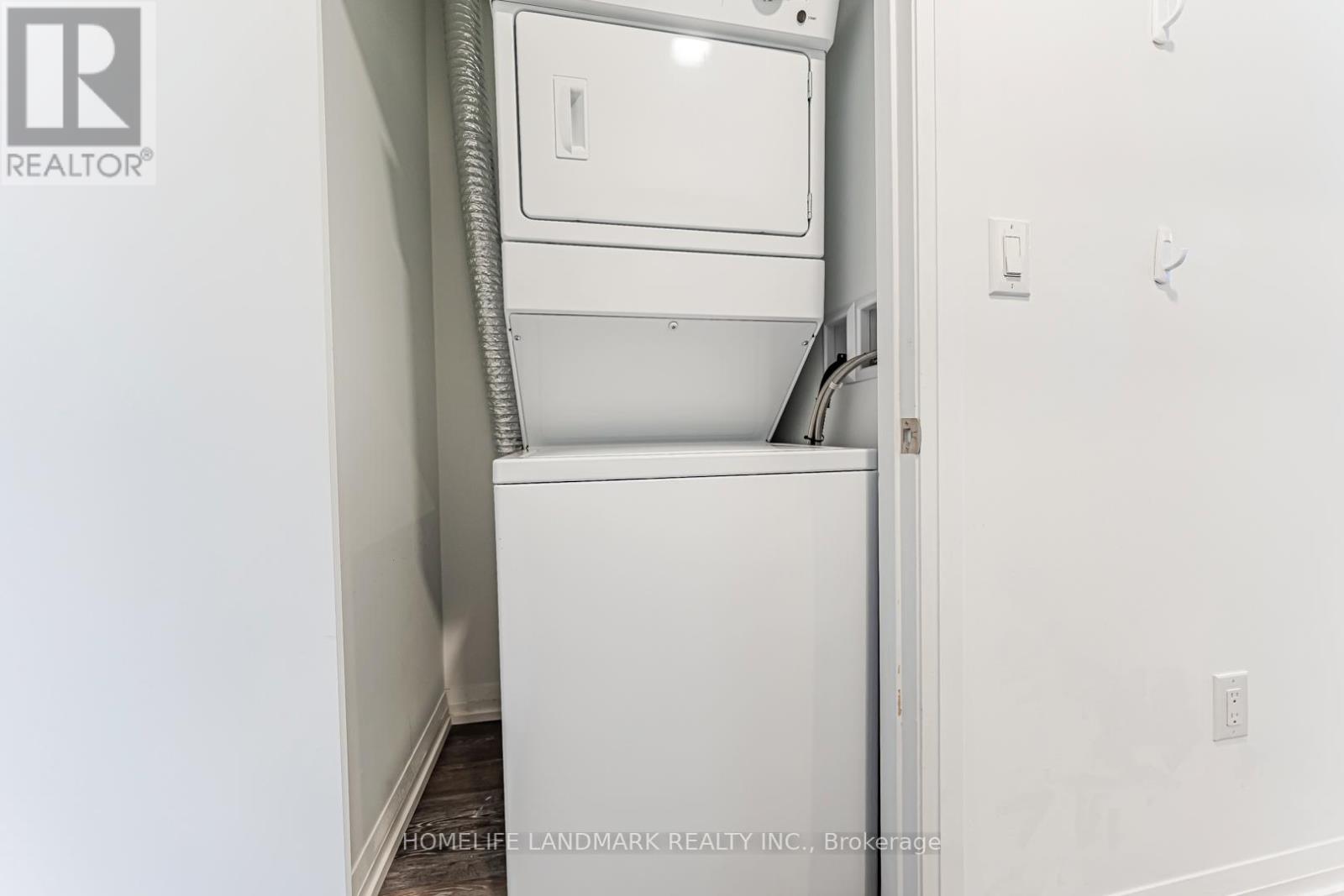 1515 - 75 Canterbury Place, Toronto, Ontario  M2N 0H8 - Photo 13 - C13015810