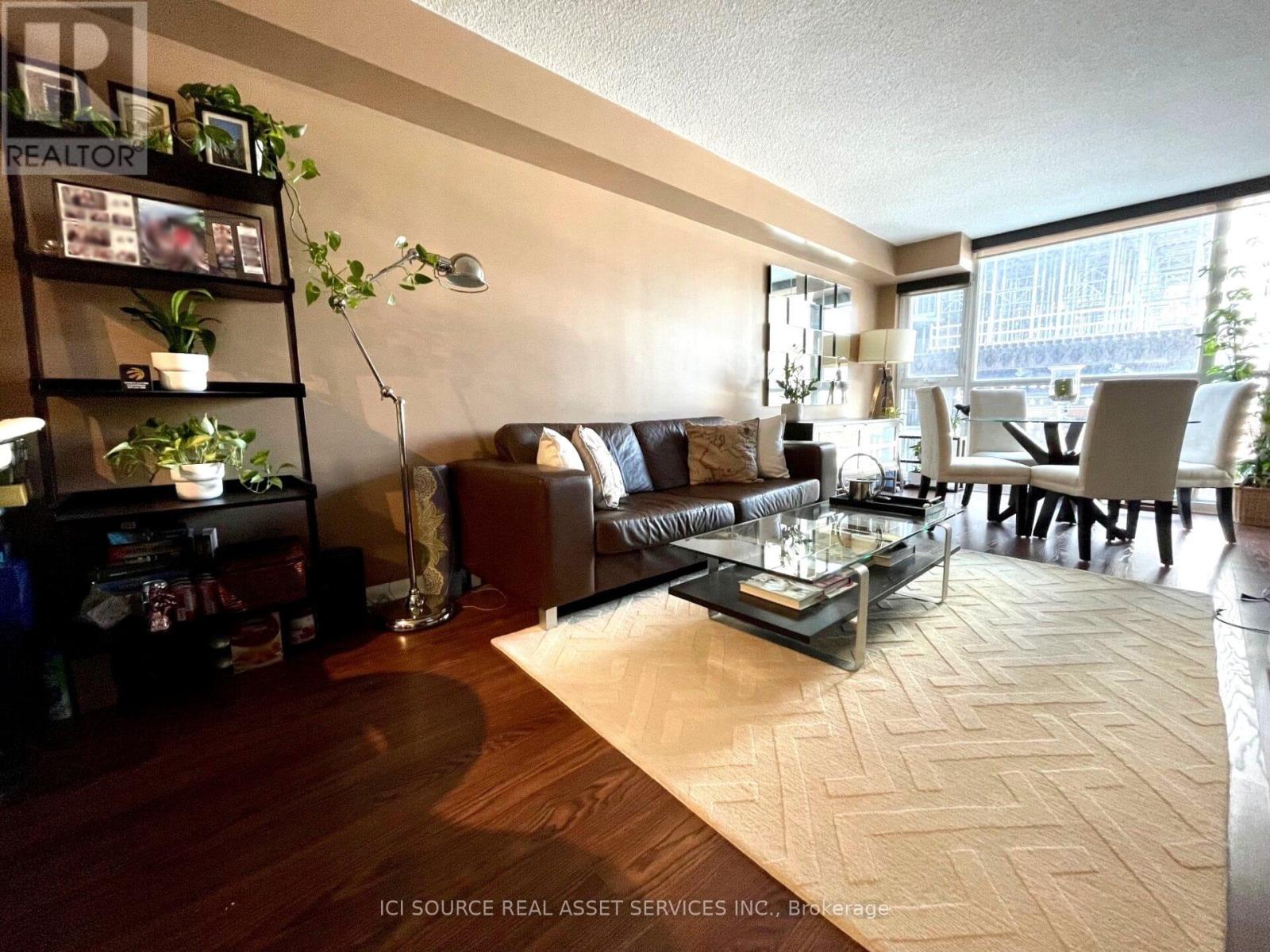 606 - 96 ST PATRICK STREET, Toronto, Ontario