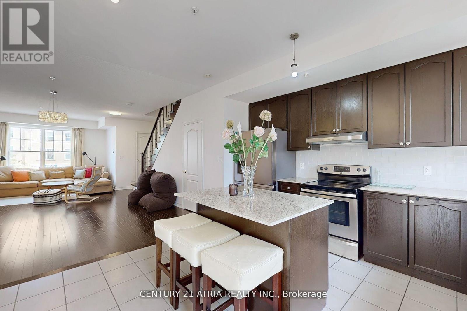 17 Cathedral High Street, Markham, Ontario  L6C 0N9 - Photo 14 - N13015838