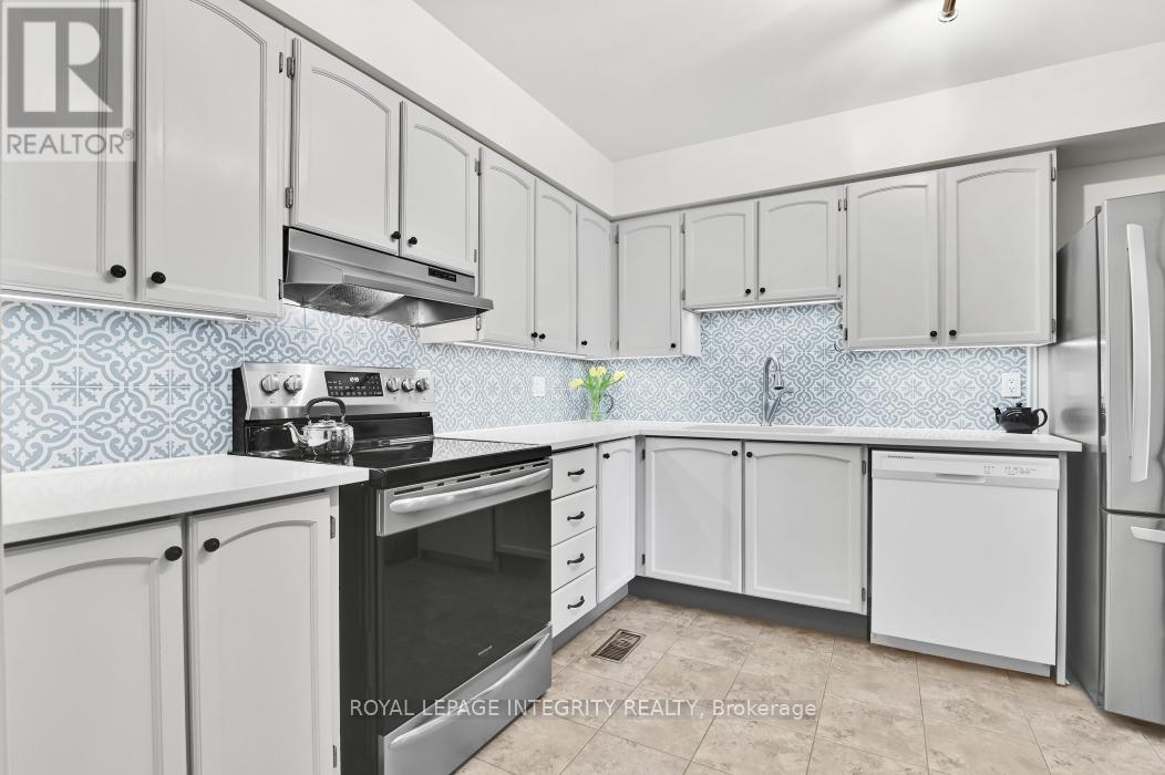 430 Sandhamn Private, Ottawa, Ontario  K1T 2Z1 - Photo 6 - X12968440