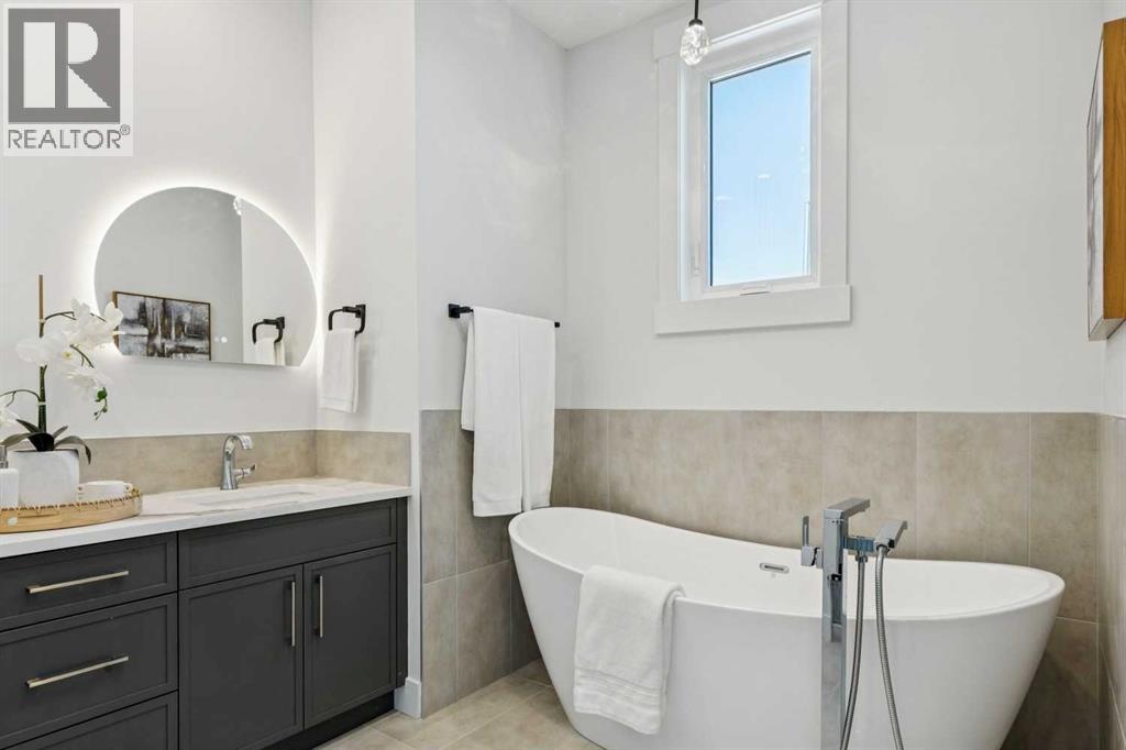 2015 23 Avenue Nw, Calgary, Alberta  T2M 1W2 - Photo 29 - A2274714