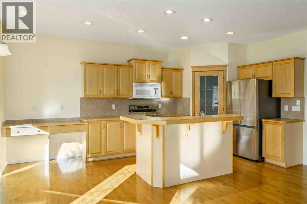 153 Kincora Bay Nw, Calgary, Alberta  T3R 1L4 - Photo 9 - A2284623