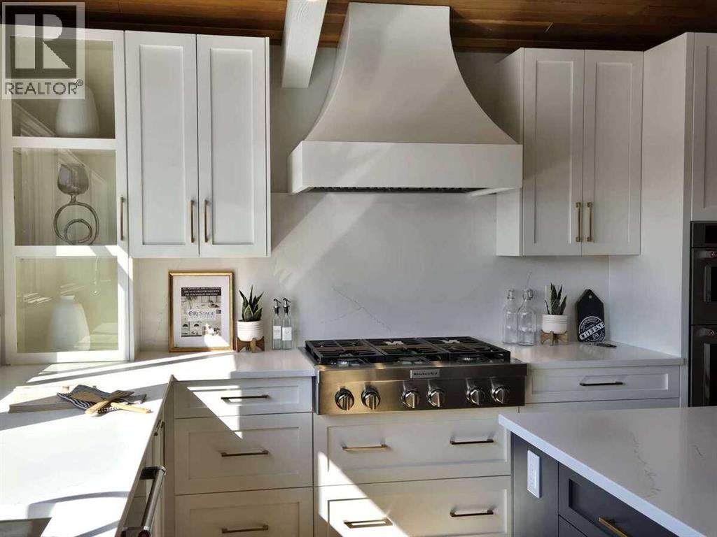 172 Oakchurch Place SW, Calgary, Alberta  T2V 4B5 - Photo 8 - A2302538