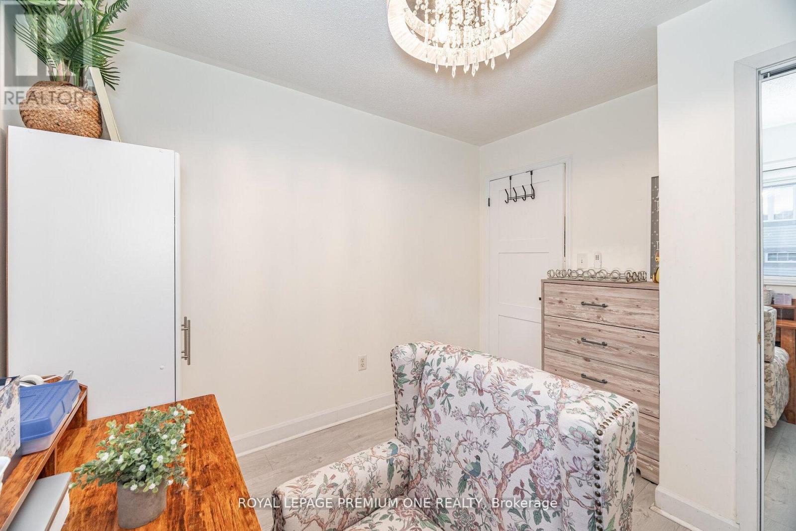 47 Triple Crown Avenue, Toronto, Ontario  M9W 7E5 - Photo 27 - W13015830