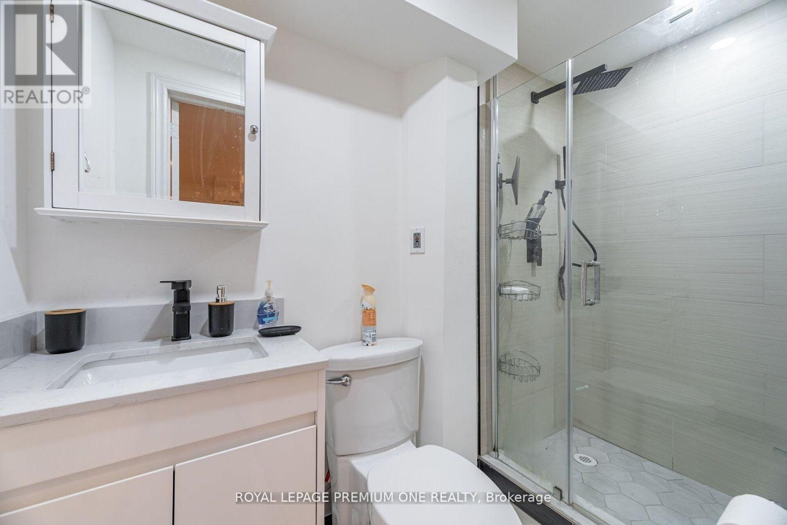 47 Triple Crown Avenue, Toronto, Ontario  M9W 7E5 - Photo 34 - W13015830