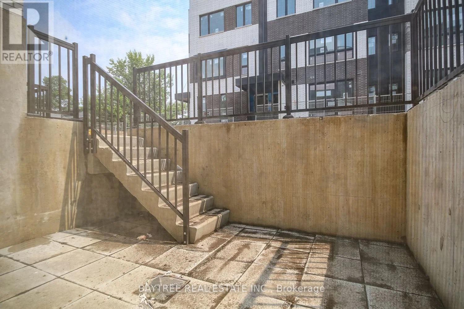 Th4 - 30 Ed Clark Gardens, Toronto, Ontario  M6N 0B5 - Photo 24 - W13015848