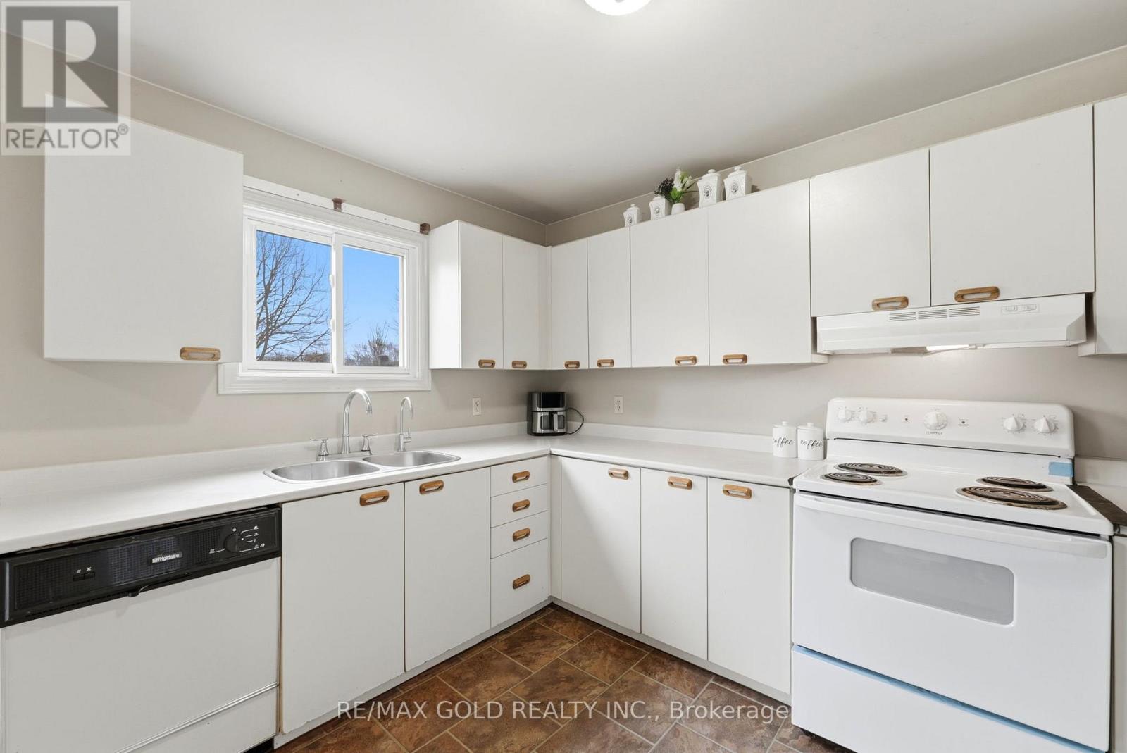 70 - 141 Condor Court, London East, Ontario  N5W 6A1 - Photo 14 - X13015826