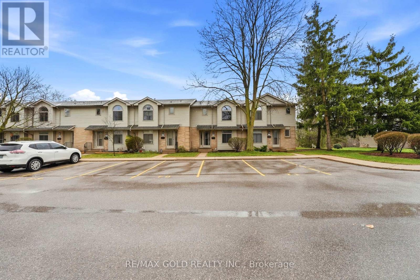 70 - 141 Condor Court, London East, Ontario  N5W 6A1 - Photo 2 - X13015826