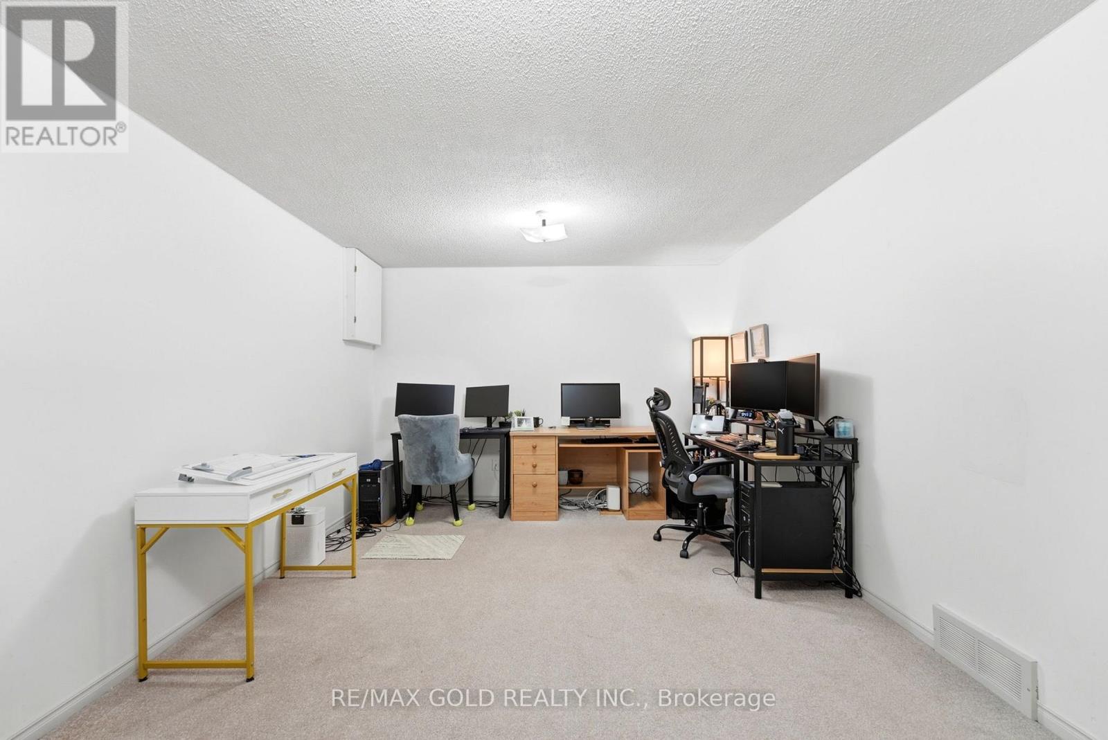 70 - 141 Condor Court, London East, Ontario  N5W 6A1 - Photo 35 - X13015826