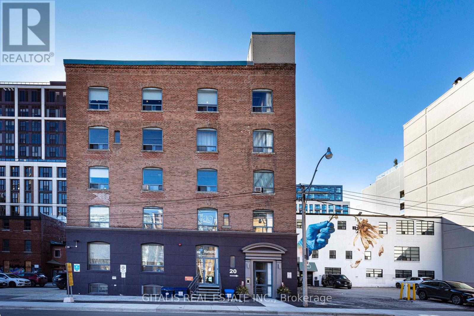 100 - 20 Maud Street, Toronto, Ontario  M5V 2M5 - Photo 2 - C12702908