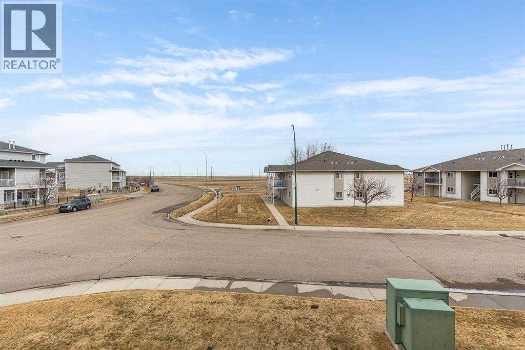 37 Northlands Lane Ne, Medicine Hat, Alberta  T1C 0A8 - Photo 22 - A2293547
