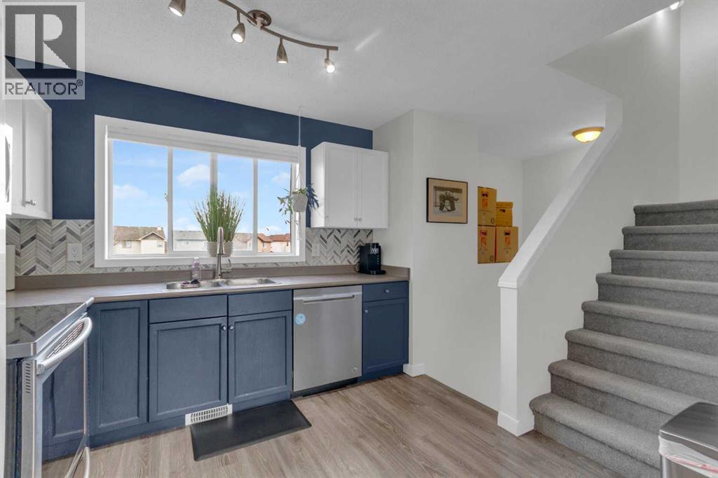 148 Prestwick Acres Lane Se, Calgary, Alberta  T2Z 3Y3 - Photo 9 - A2299612